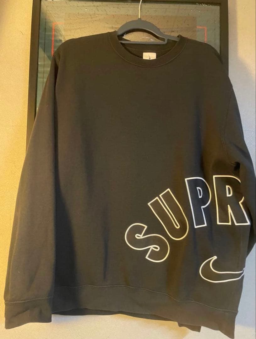 Supreme x Nike ブラック トレーナー