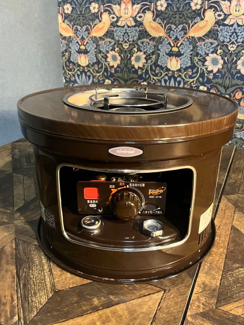 ほぼ未使用 TOYOTOMI トヨトミ HH-216 石油コンロ 火鉢型ストーブ