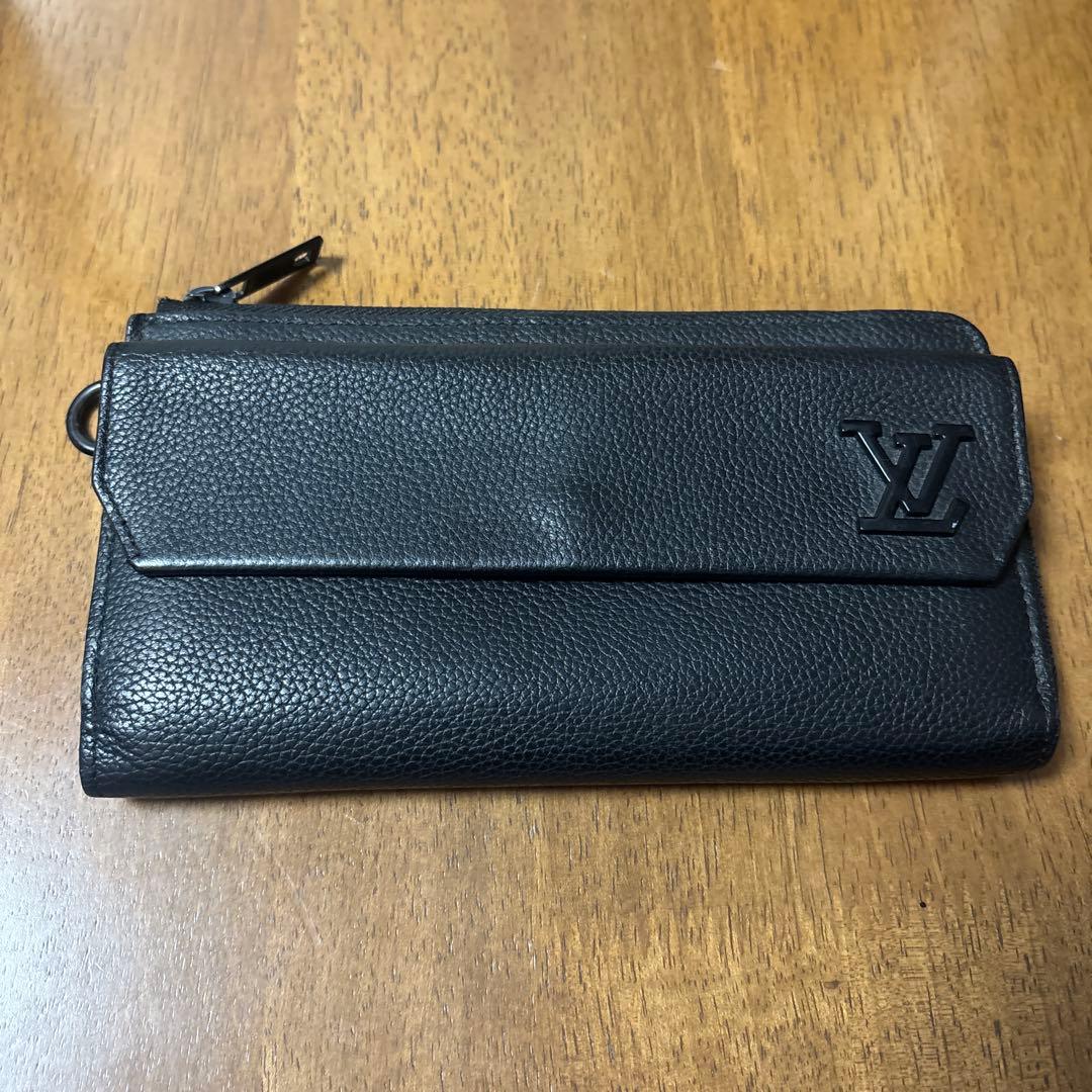 ルイヴィトン アエログラム ジッピードラゴンヌ トリヨン　クラッチバッグ　財布