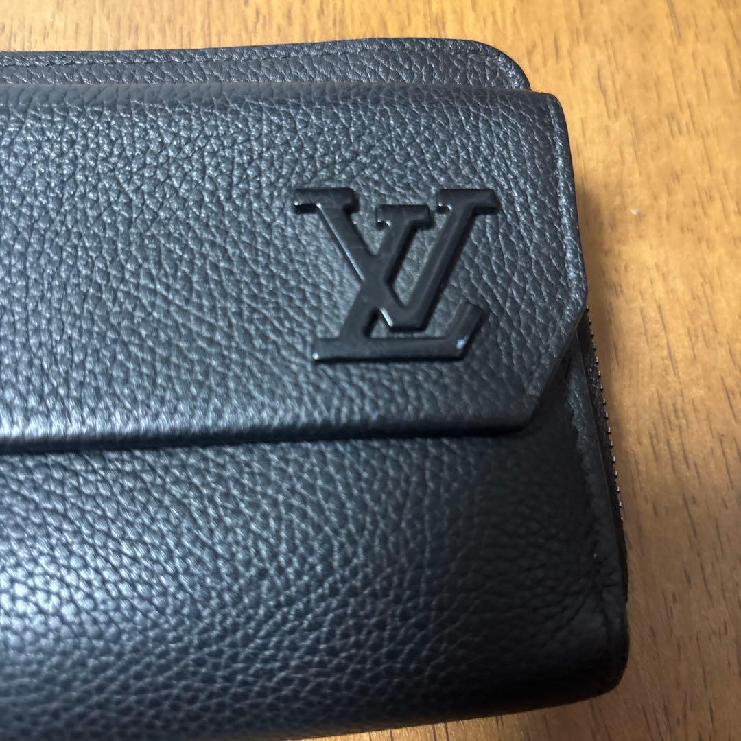 ルイヴィトン アエログラム ジッピードラゴンヌ トリヨン　クラッチバッグ　財布