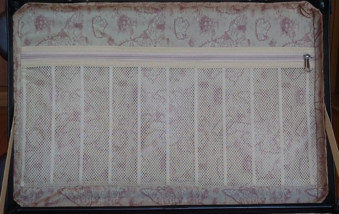 WORLD TRUNK キャリーケース 35L