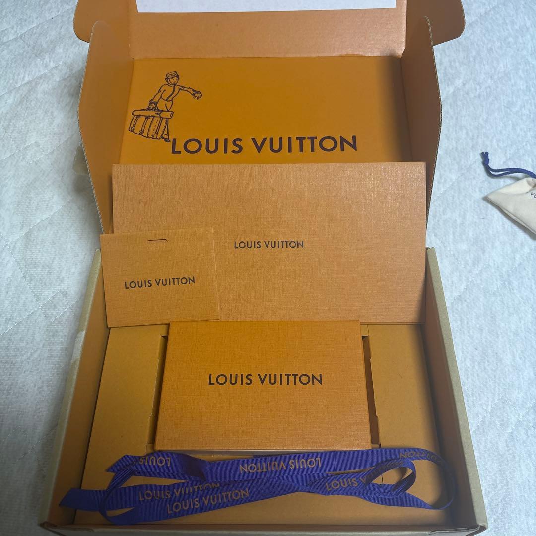 【新品未使用】ルイヴィトンlvユアーズネックレス