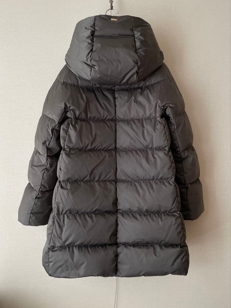 【ゆかです】HERNO/ヘルノ　ダウンジャケット42【美品】軽暖