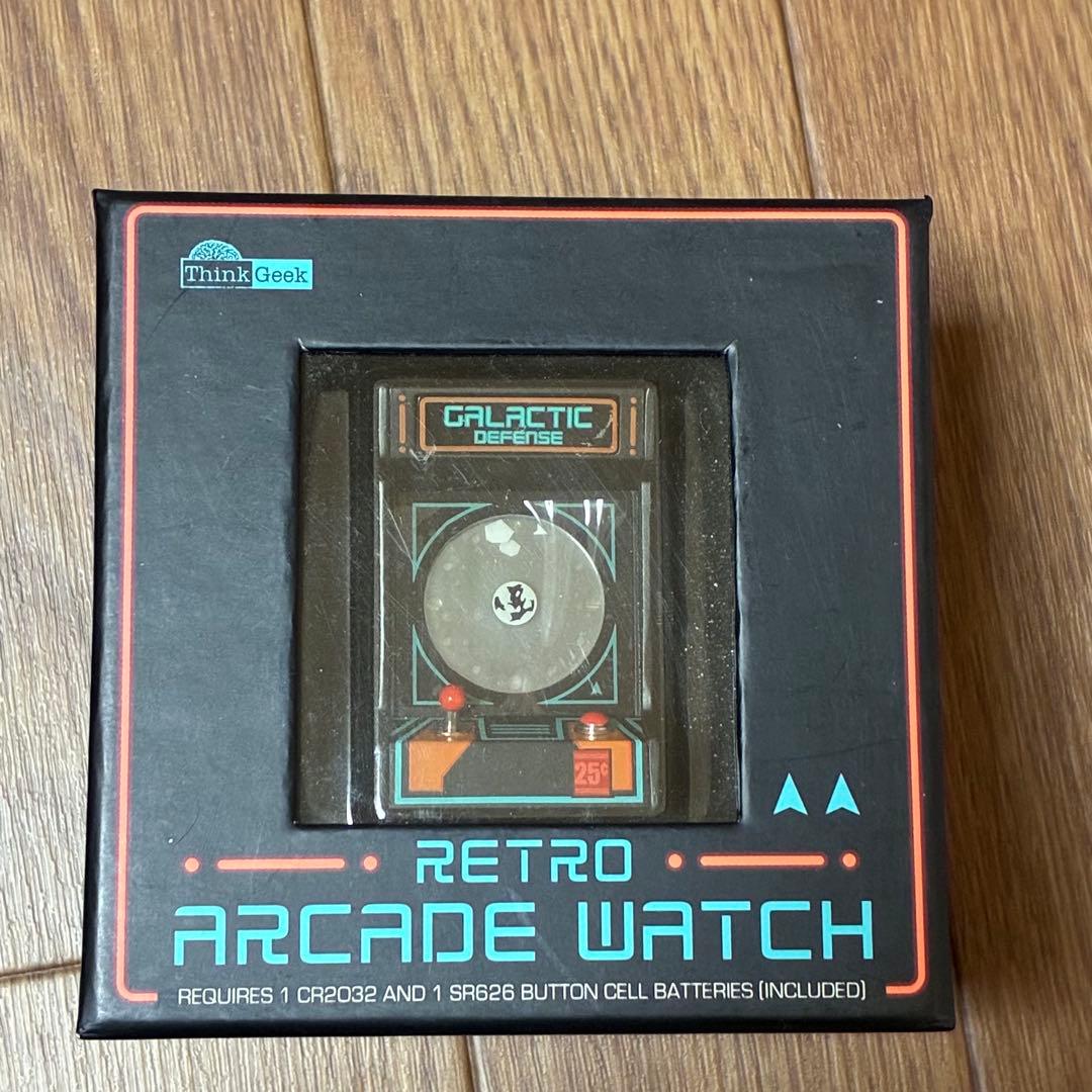 未使用品 ThinkGeek レトロアーケードウォッチ 電池切れ