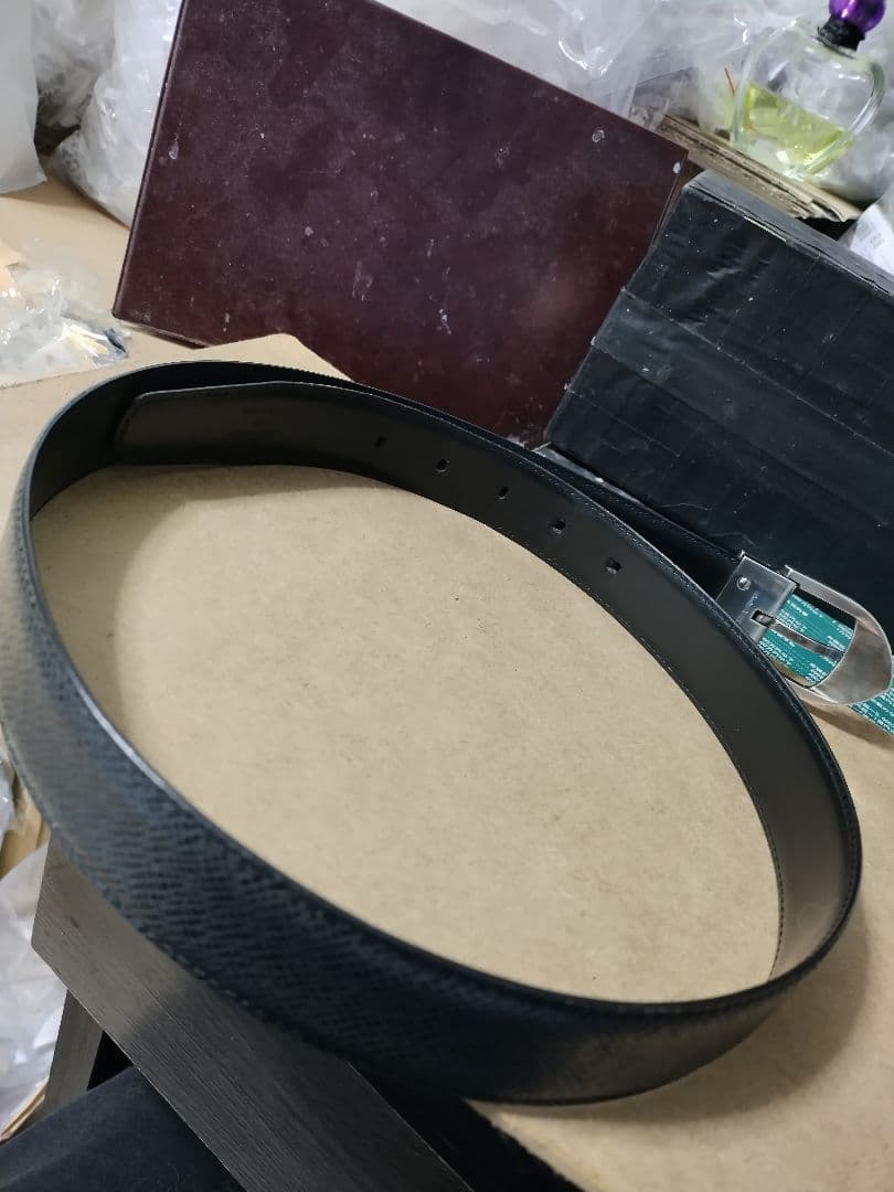 LOUIS VUITTON ルイ・ヴィトン 本革レザーベルト 高級感あり LL