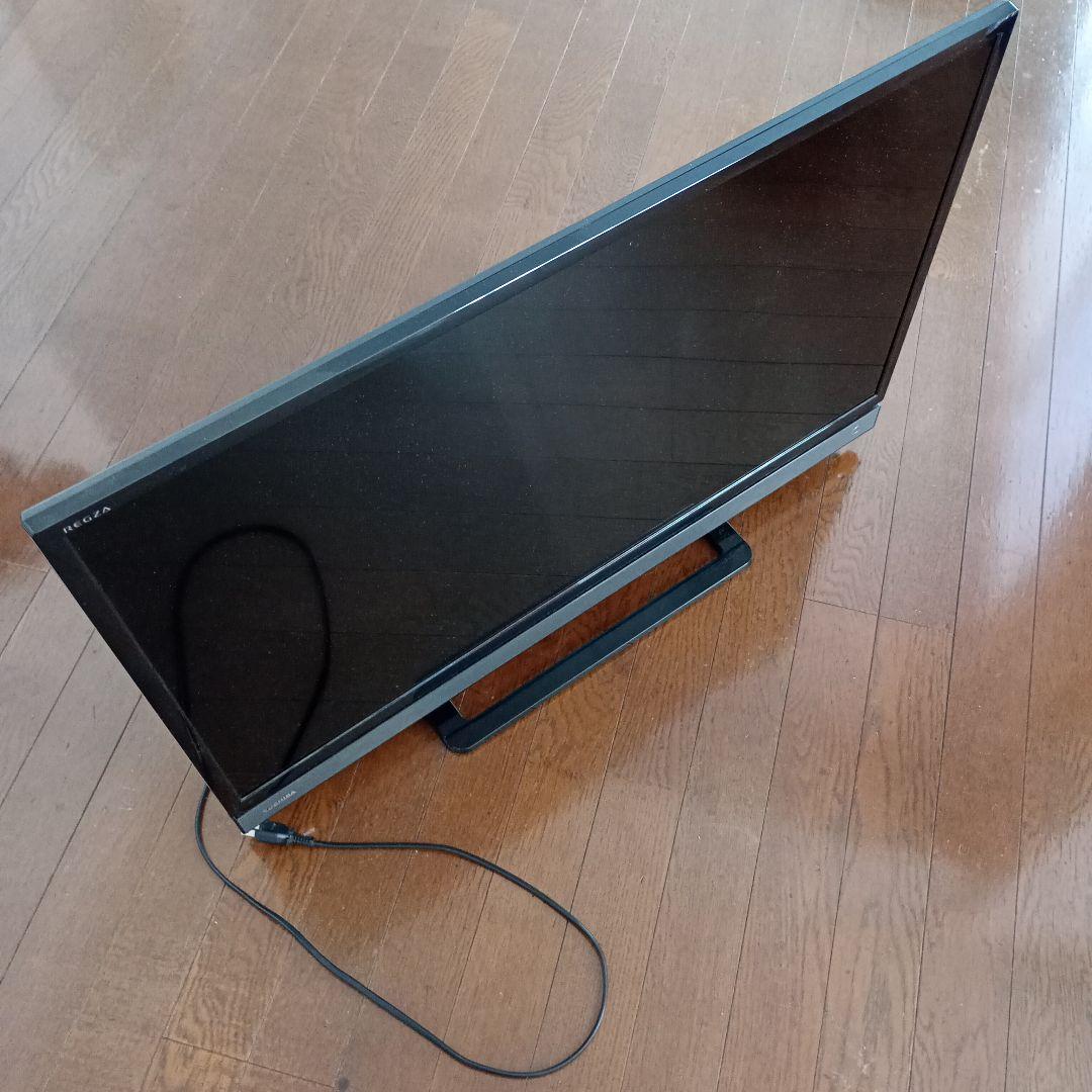 テレビ regza 32型　東芝　送料込