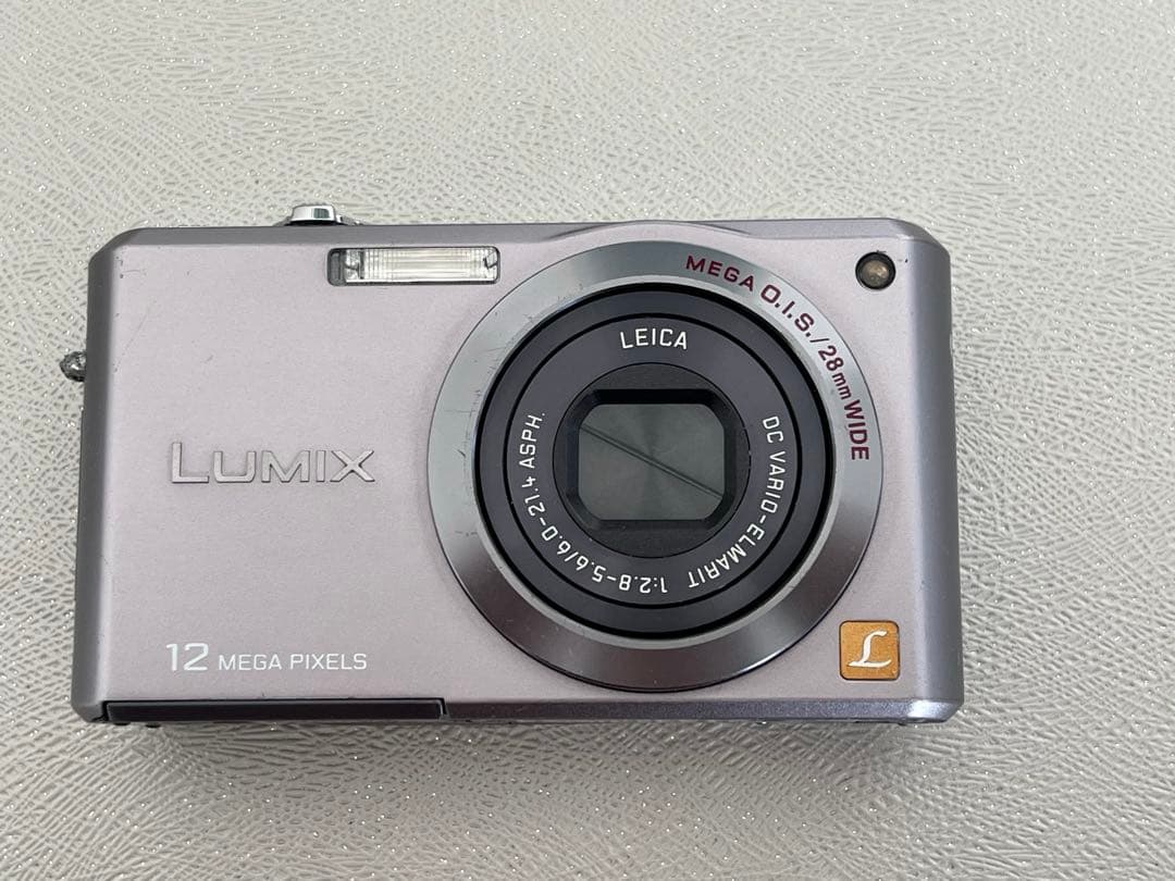 Panasonic LUMIX ルミックスDMC-FX100 ブレードシルバー
