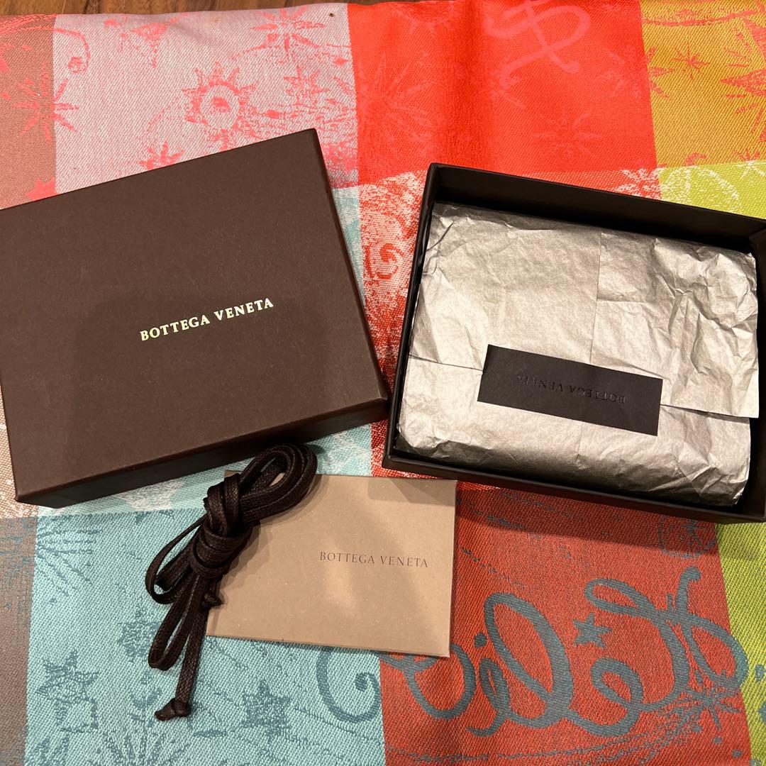 T氏　Bottega Veneta イントレチャートパスケースレザー