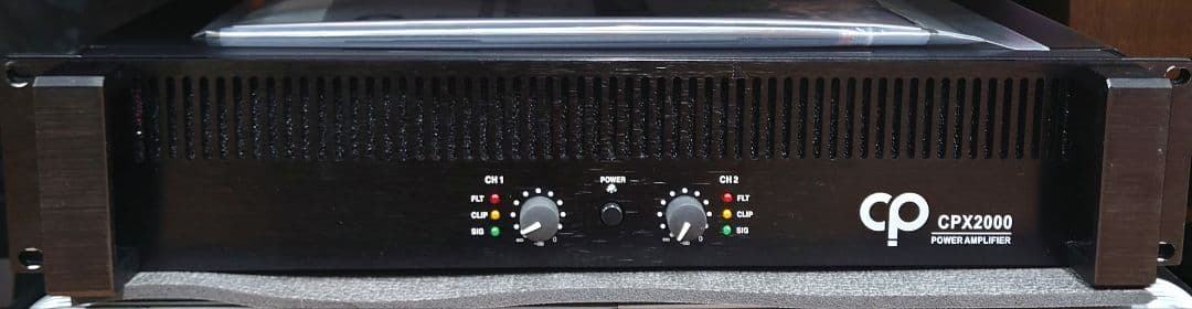■■CLASSIC PRO CPX2000 パワーアンプ