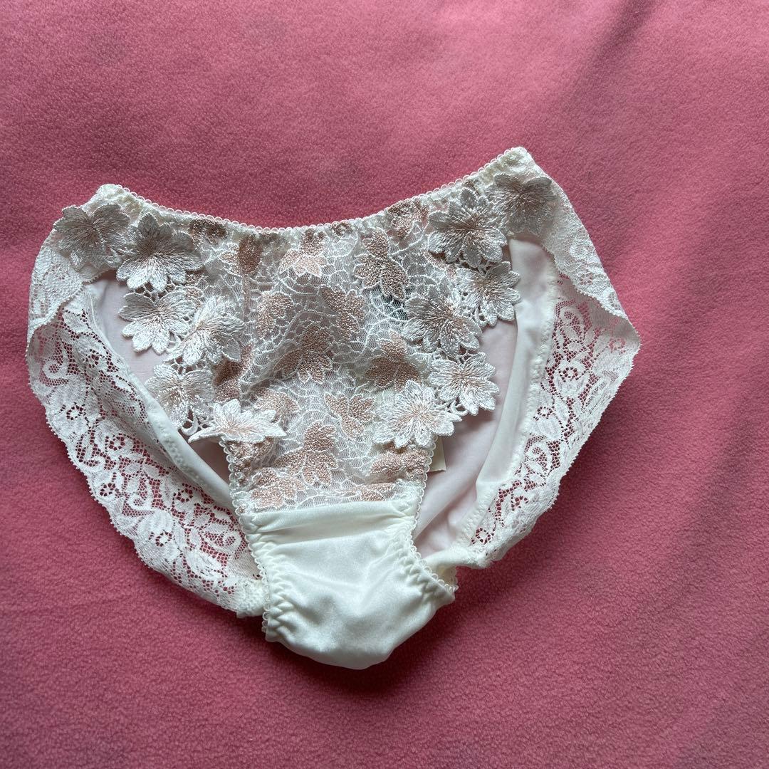 ワコールサルート　スリップショーツセット