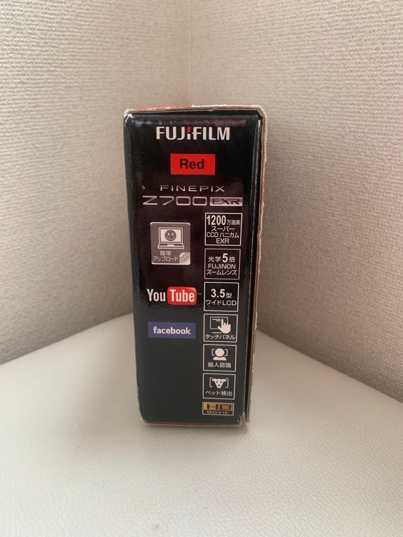 フジフィルム　FUJI Ｚ７００EXR 本体　レッド　コンデジ　箱有　中古動作品