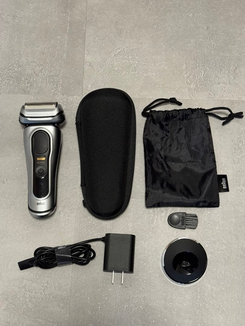 【美品】BRAUN 最新モデル電動シェーバーシリーズ9Pro+ 9517s-V