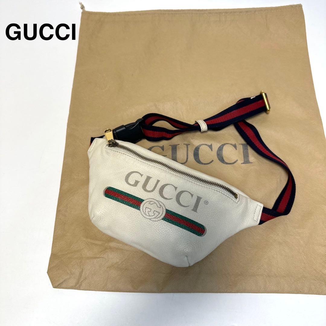 o22【美品】グッチ　ロゴプリント　レザー　シェリーライン　ボディバッグ