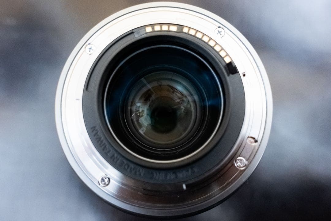 【美品】Canon RF35mm F1.8 MACRO IS STM 防湿庫保管