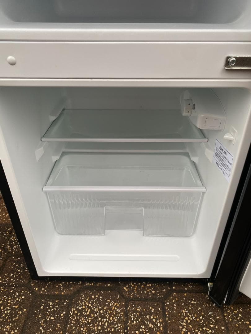 2024年製　COMFEEコンフィー　冷蔵庫　90L　RCT90BL(E)