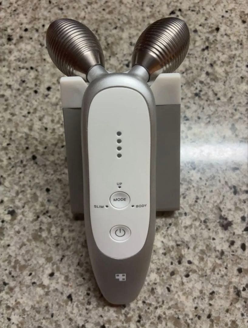 メディキューブAGE-RショットEMS美顔器セット