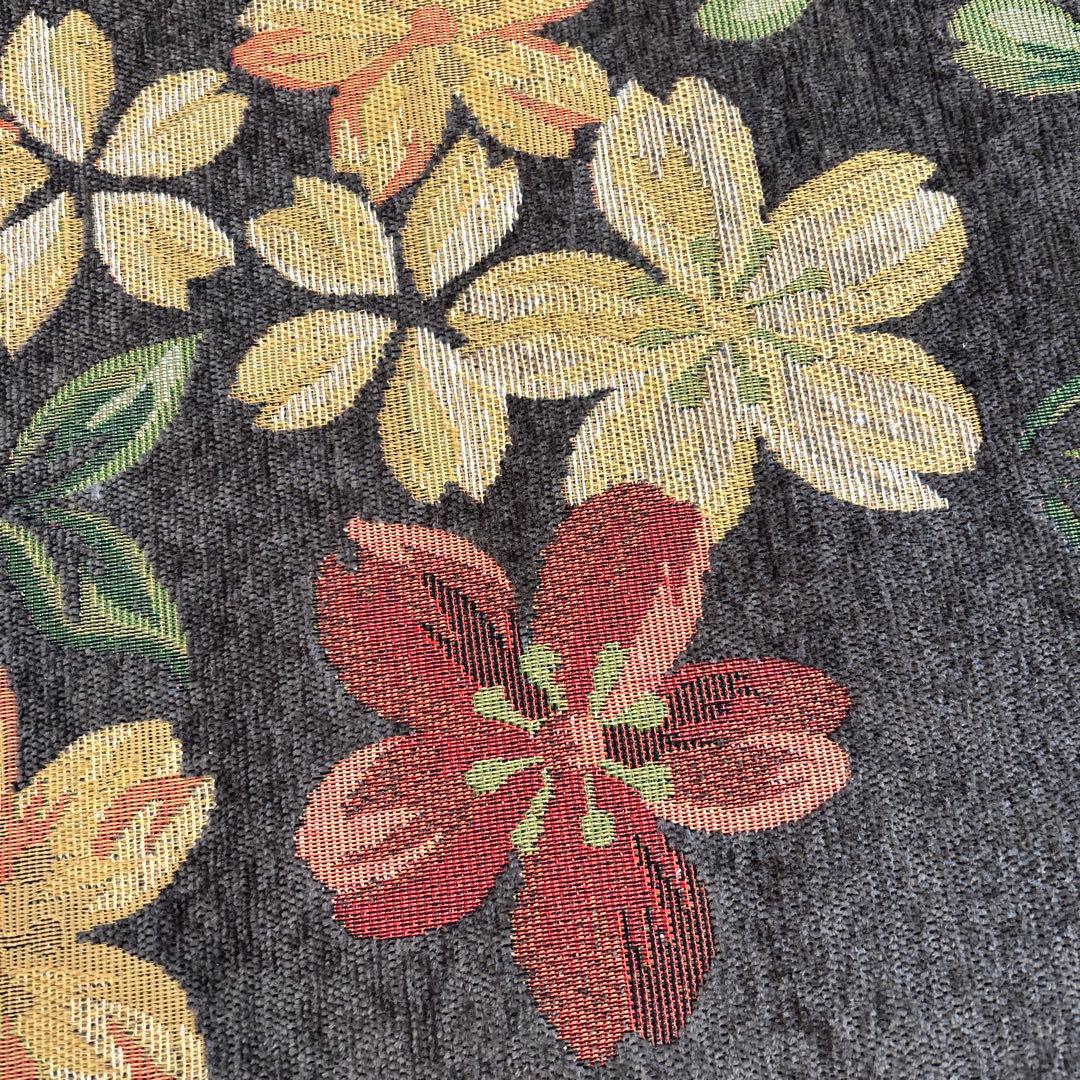 新品☆花柄のシェニールラグ 200×250cm 上品 桜の花 さくら模様