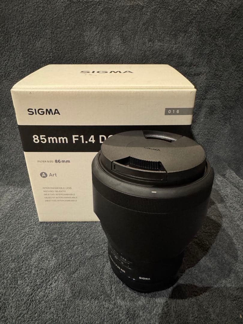 極美品SIGMA 85mm F1.4 DG Art レンズ　キャノンマウント