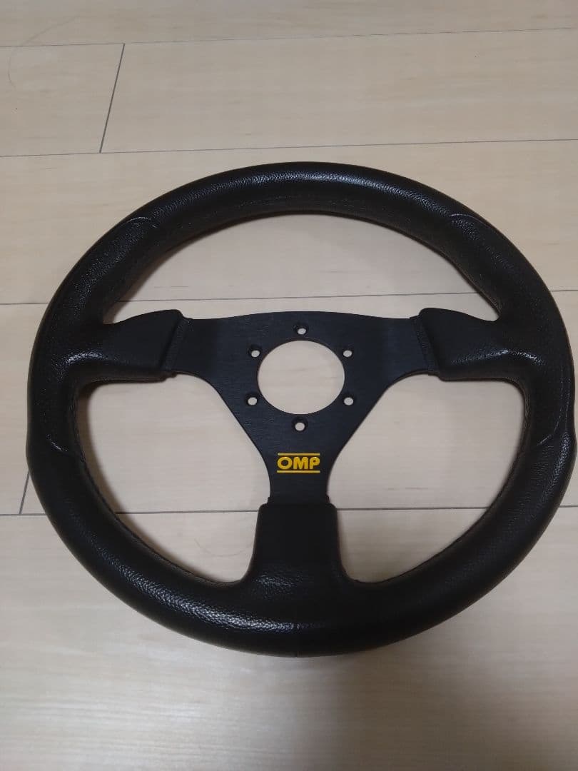 OMP ステアリングホイール 黒 33