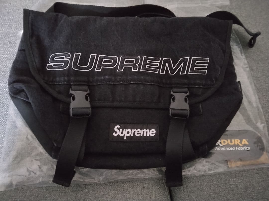 バッグ Supreme Denim Messenger Bag Black