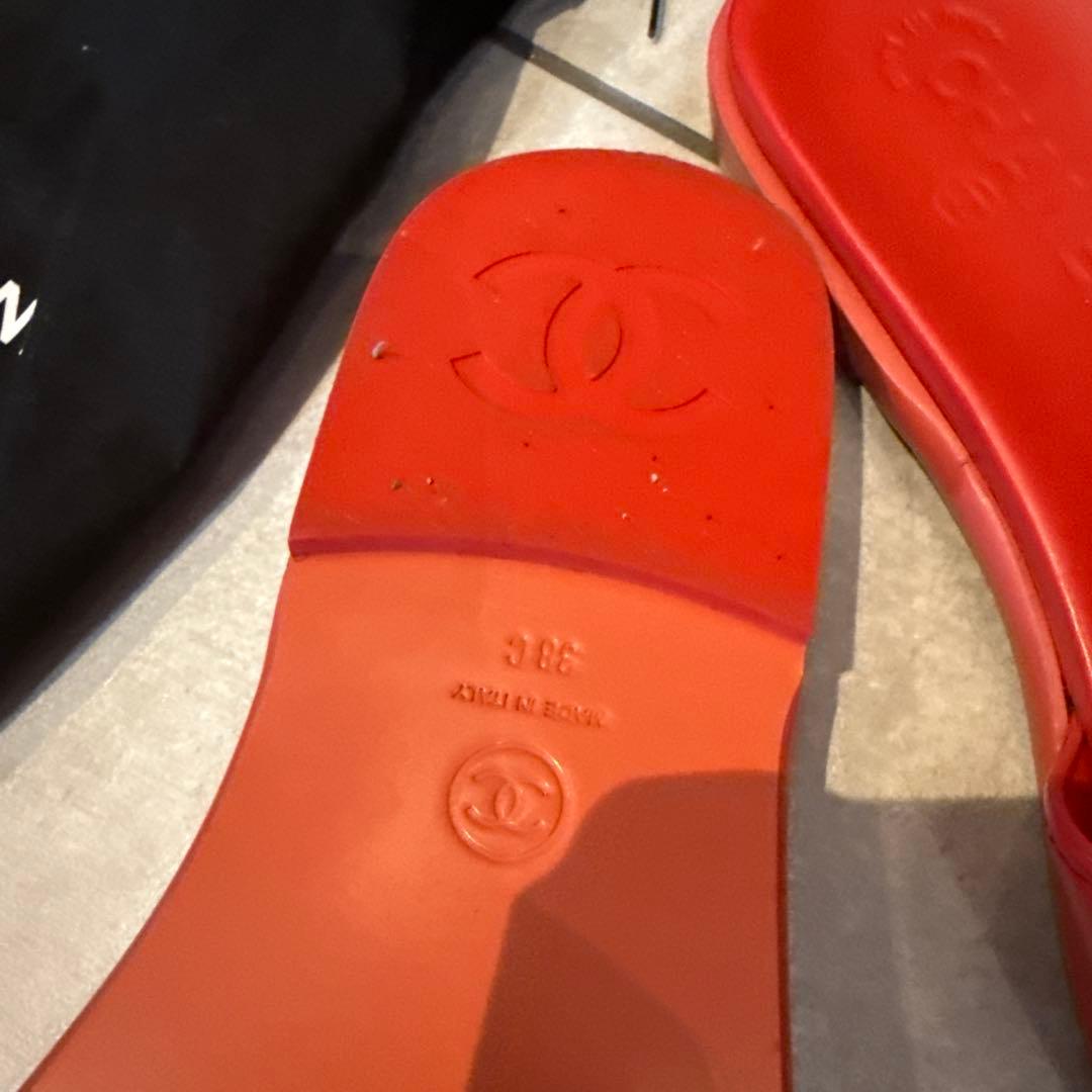 CHANEL レッド サンダル 38C