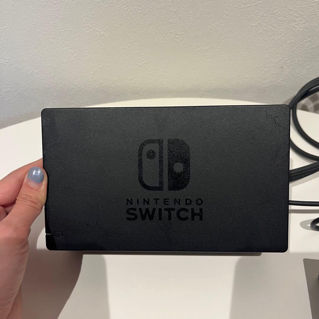 【美品】Nintendo Switch 本体+ドック+ジョイコン+各種ケーブル