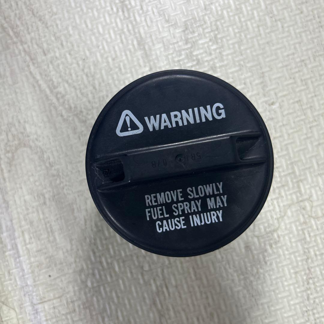 HONEST Jimmy ジムニー 給油口カバー・給油口キャップ ブラック