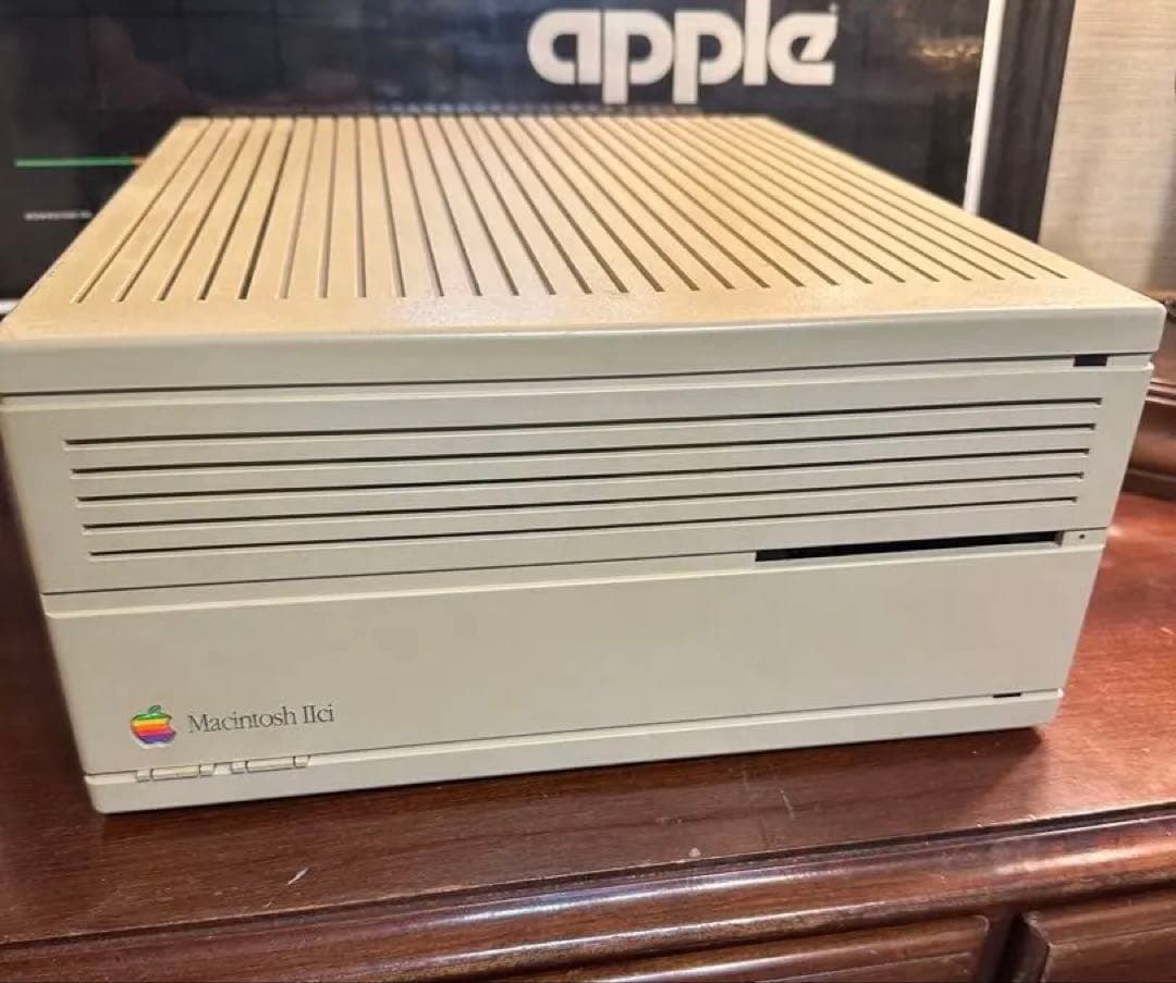 動作確認済Apple Macintosh IIci RAM20MB/HDD1GB