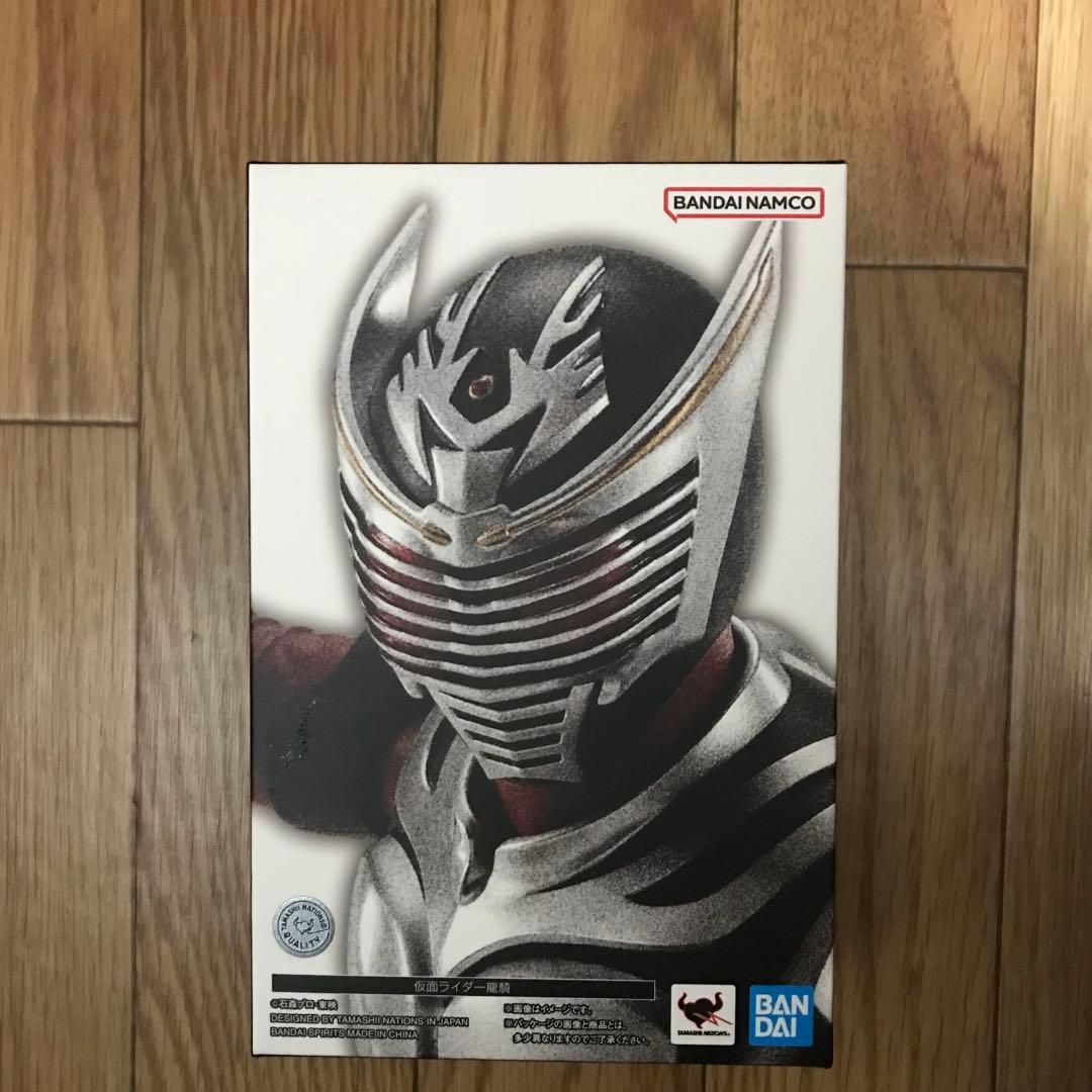 S.H.Figuarts(真骨彫製法) 仮面ライダー 龍騎