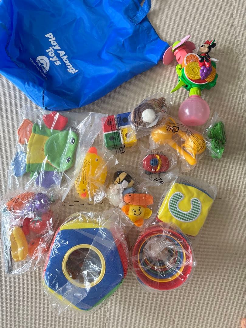 2024年10月購入プレイアロング未使用おもちゃのみとミニーちゃんミストファン