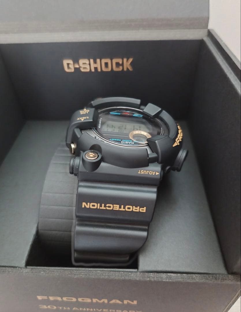 サ*ナ様 カシオ　GSHOCK フロッグマン　30周年記念　dw-8200b-9