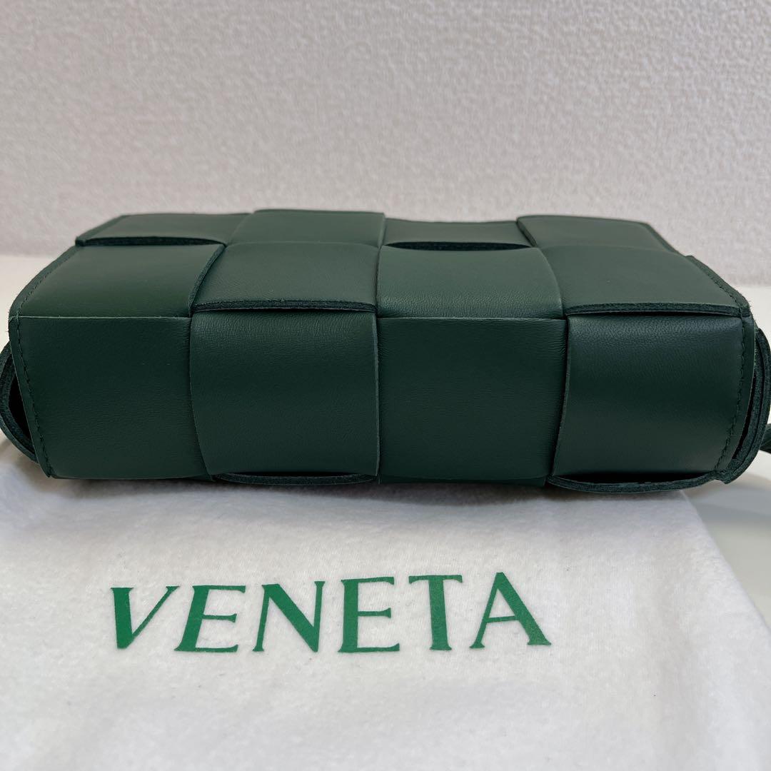 【美品】ボッテガヴェネタ　カセット　ショルダーバッグ　ボディバッグ　グリーン