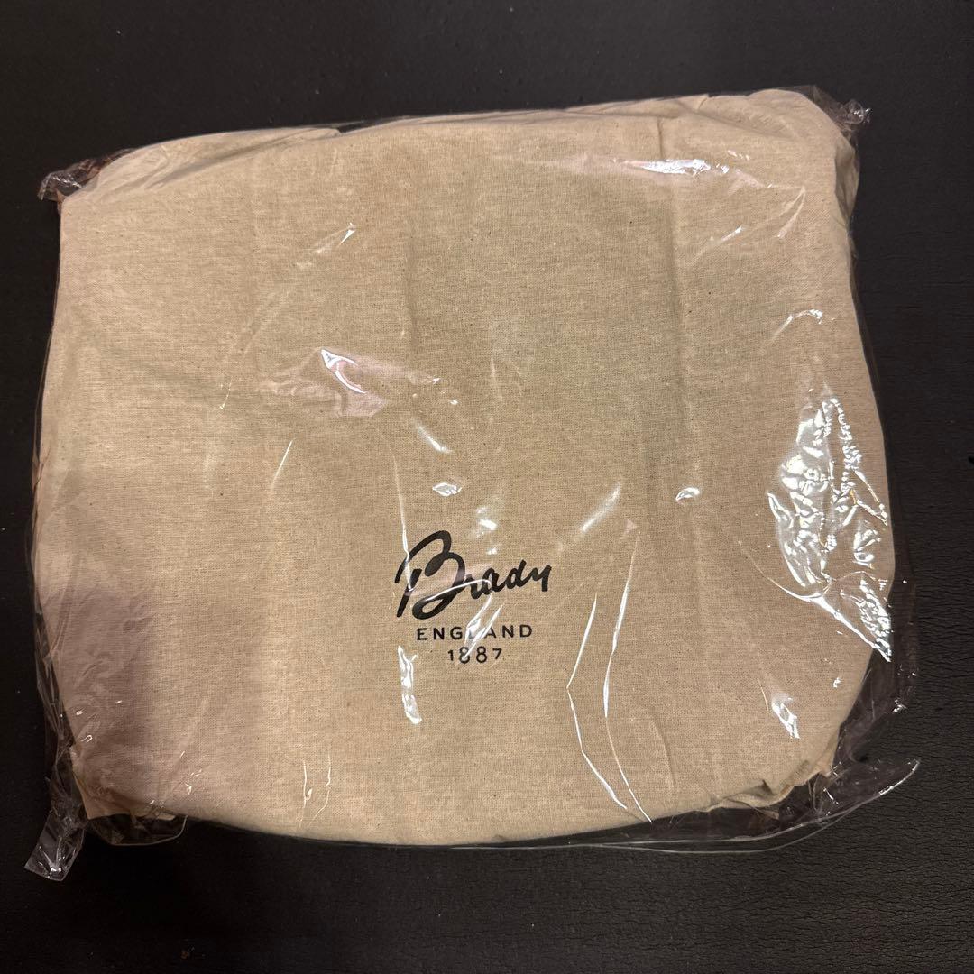 新品　未使用　ブレディ　ストアー　カーキ