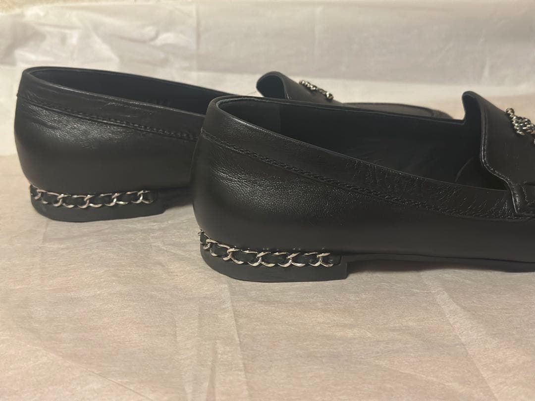 CHANEL ブラックレザー チェーンローファー37