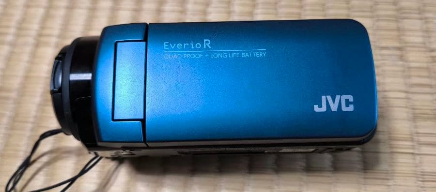 JVC Everio R GZ-R480　美品　防水ビデオカメラ　本体とポーチ