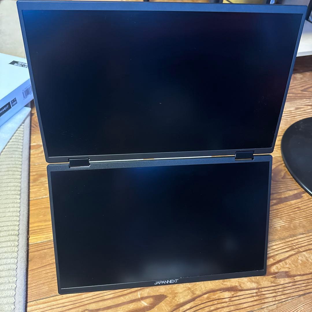 JAPANNEXT 15.6インチ モバイルディスプレイ　デュアルディスプレイ