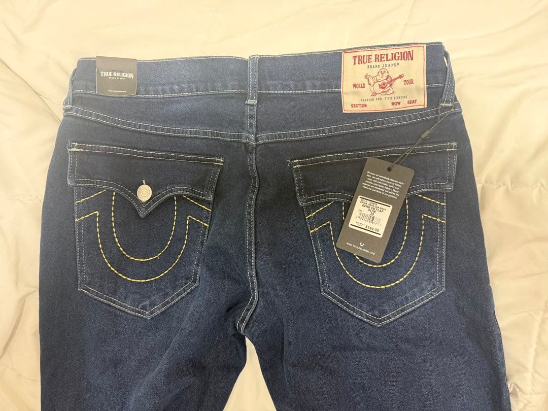 TRUE RELIGION ダークブルーデニムパンツ