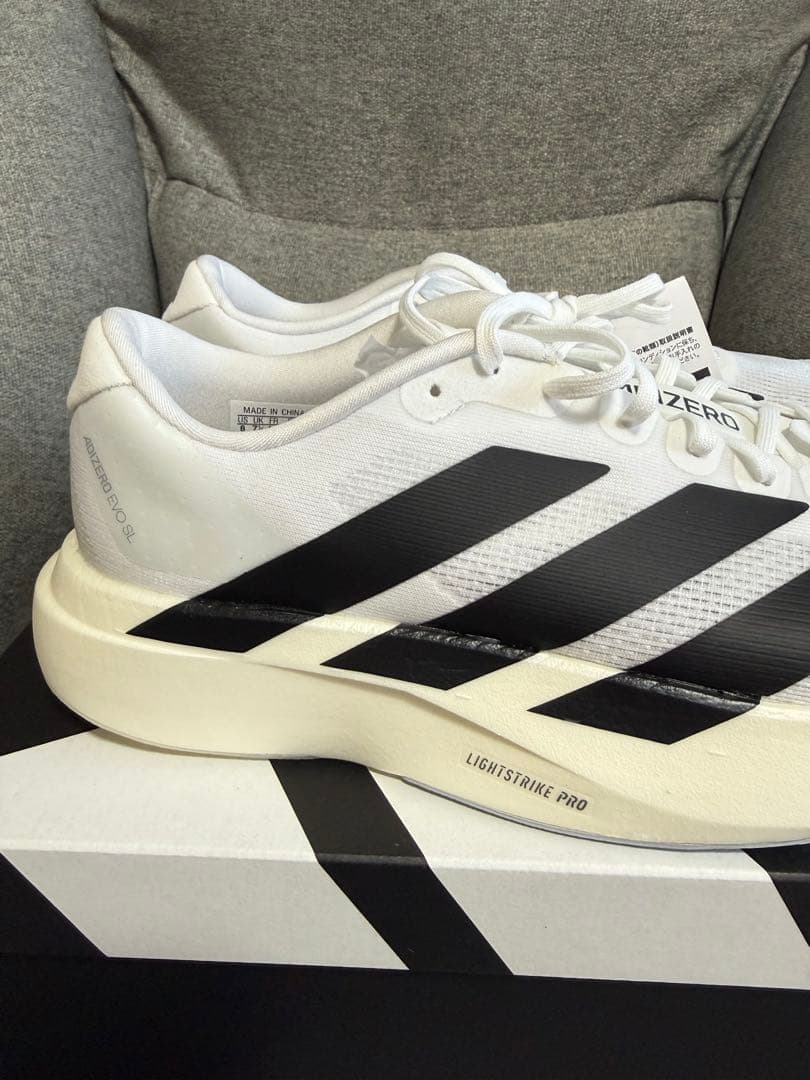 新品未使用　adidas evo sl 26㎝