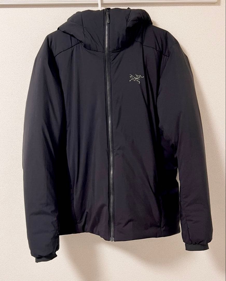 アークテリクスアトムヘビーウェイトフーディ ブラック Sサイズ