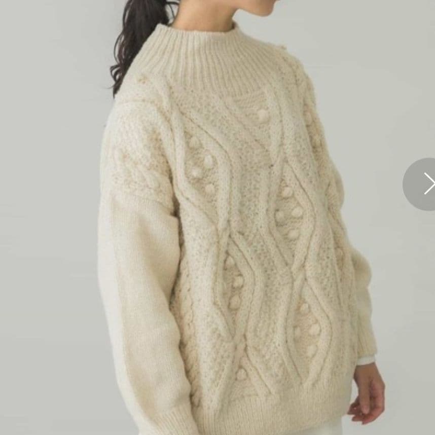 かぐれ 柄編みタートルネックプルオーバー アイボリー ケーブルニット セーター