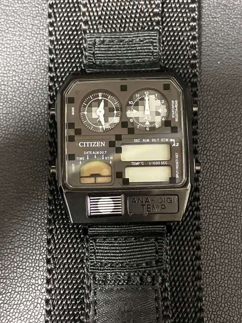 シチズン レコードレーベル CHARI&CO アナデジテンプ 600本限定