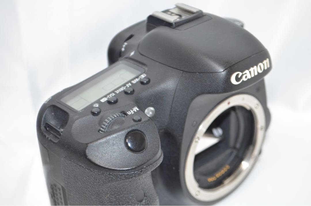 ❤️Canon EOS7D☆超高画質で動画撮れてレンズ付❤️