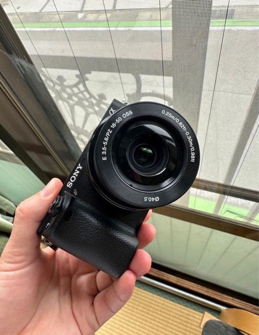 ソニー α SONY ILCE−6300 パワーズームレンズキット本体と付属品