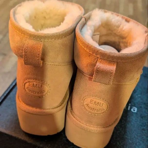 EMU Stinger Micro Platform 8 アーモンド