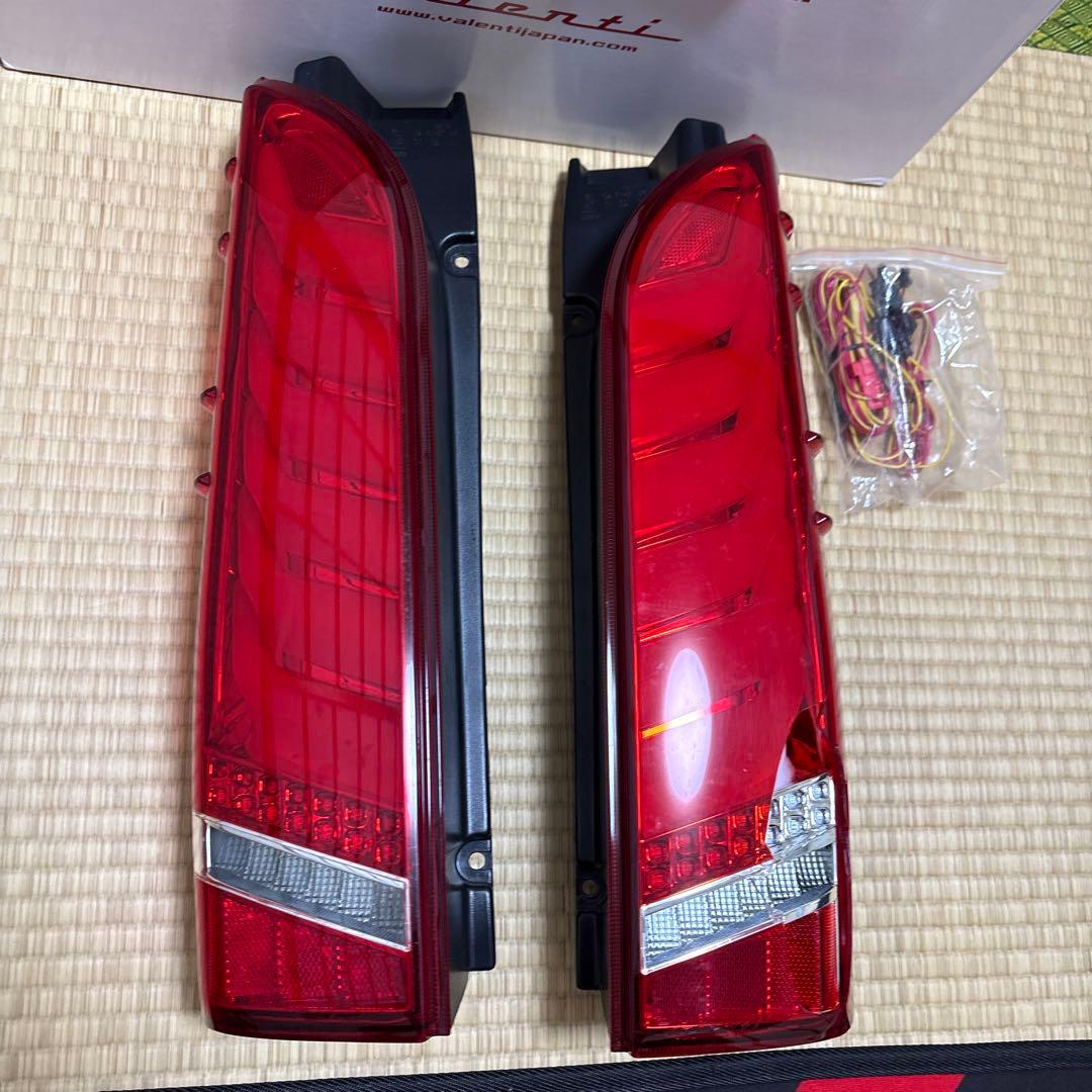 ハイエースValenti Jewel LED Tail Lamp ULTRAΣ