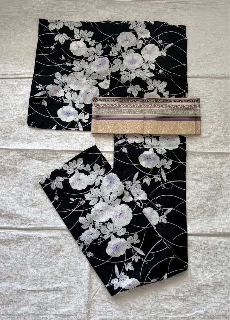 浴衣　綿紅梅　朝顔　黒白　モノトーン　菫色