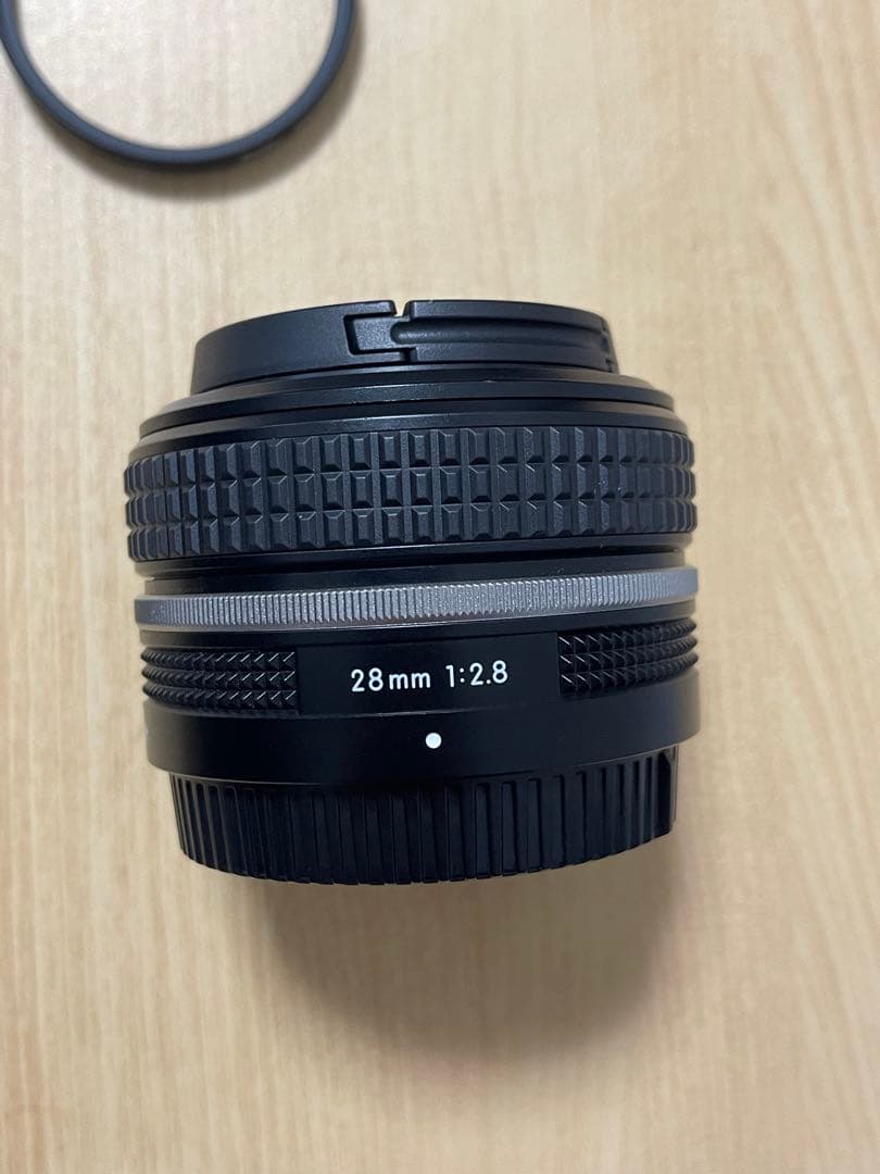 Nikon 28mm f/2.8 レンズ