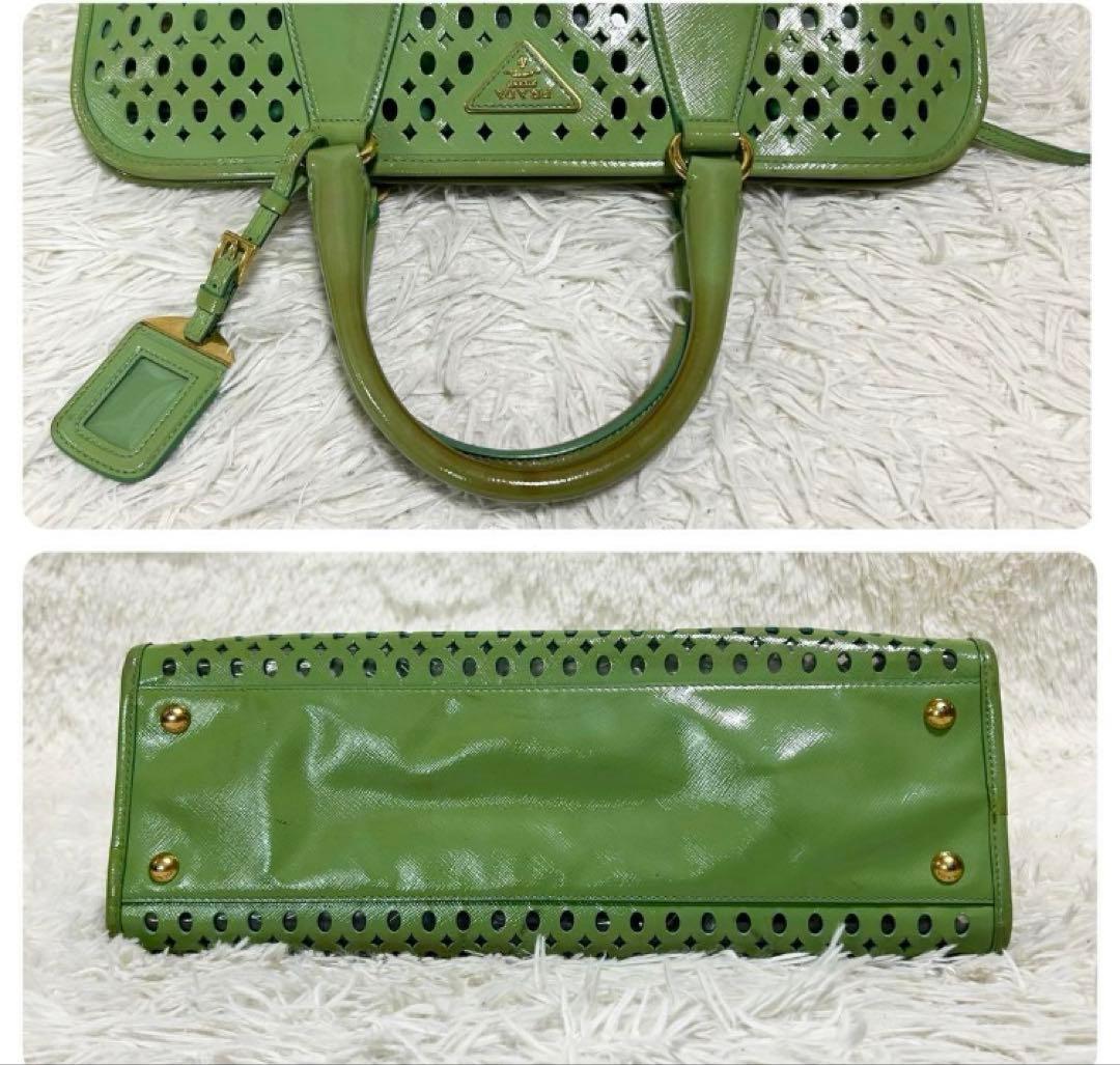 Prada グリーン パンチングデザイン バッグ