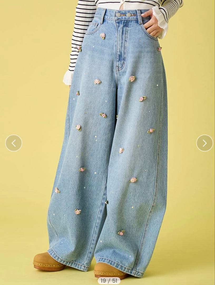 新品未使用　バリエーションビジューデニムパンツ　BLU 0サイズ