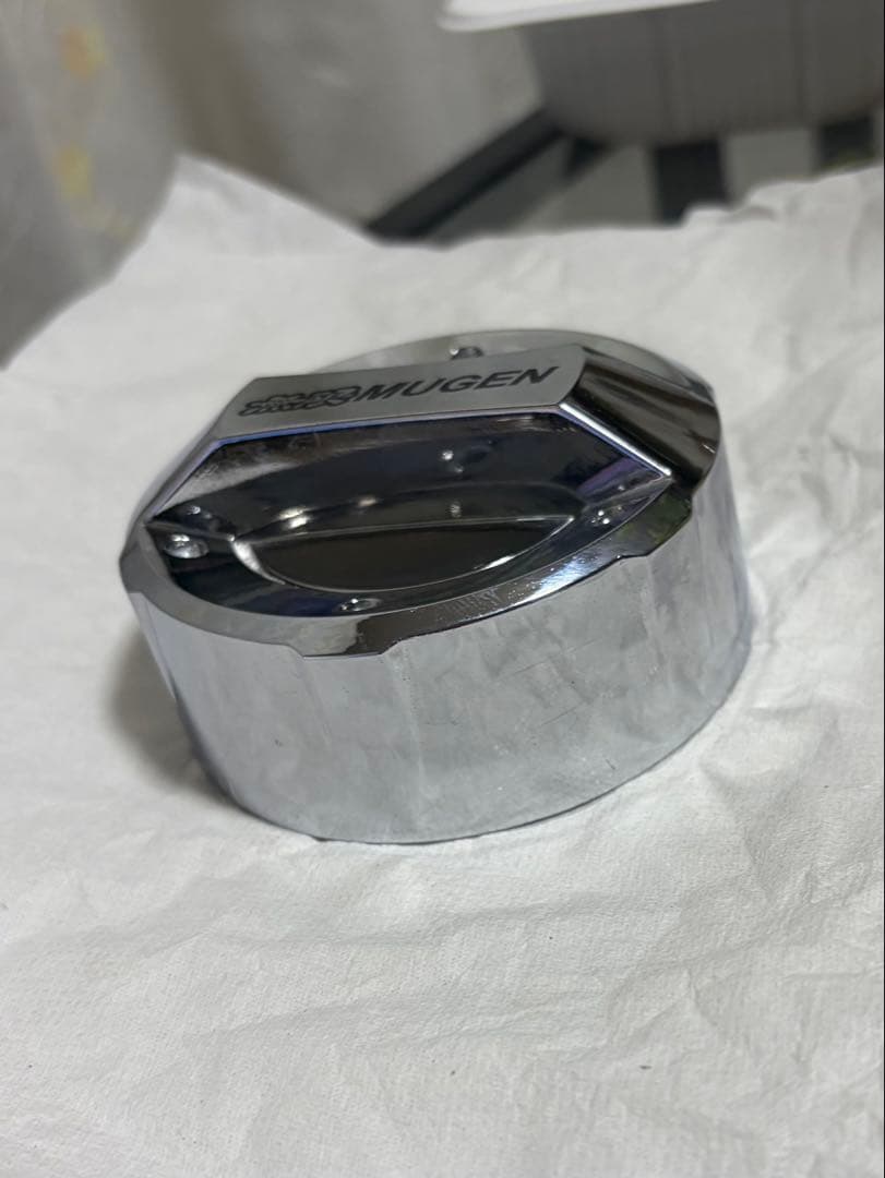 MUGEN 無限　フューエルキャップカバー